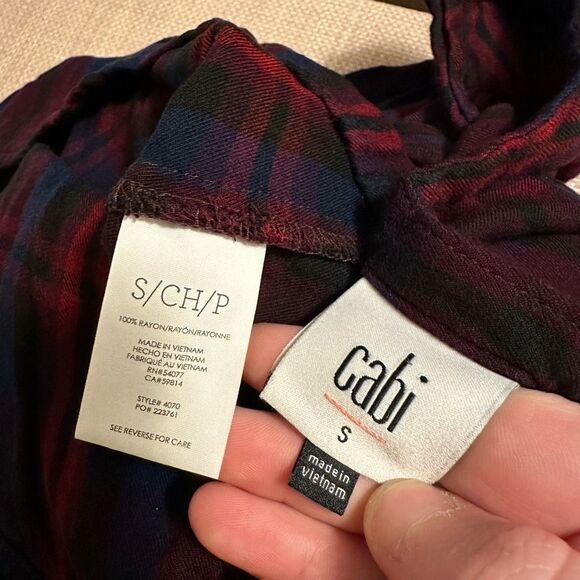 Cabi Small Caroling Style Plaid Button Down LS Womens Top Red Blue Black EUC - Picture 9 of 10